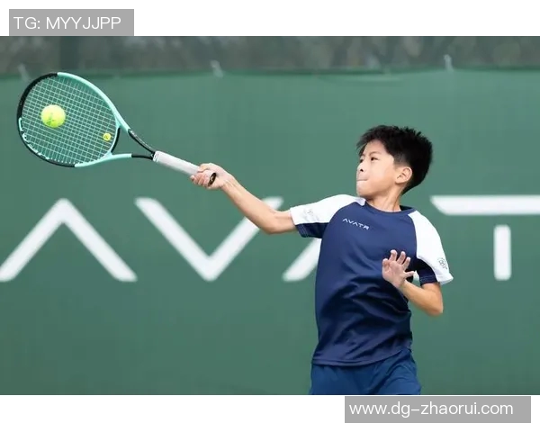 广州网球队整体压制体系的网球战术解析与实战应用探讨