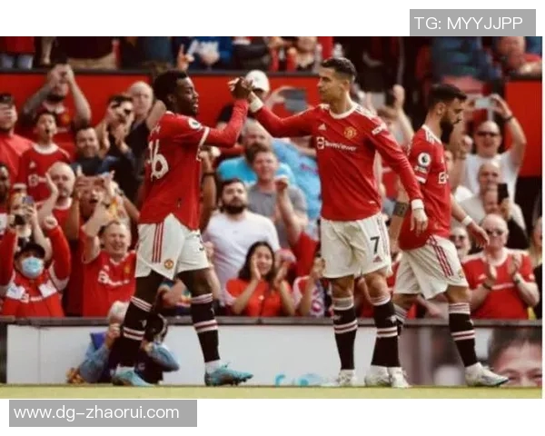 曼联主场迎战诺维奇全场精彩回顾与比赛亮点分析