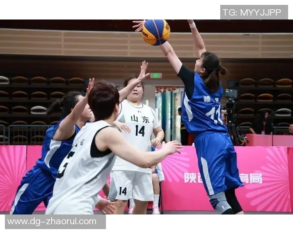 内蒙古女篮迎战山东队全力争胜展现团队实力与拼搏精神