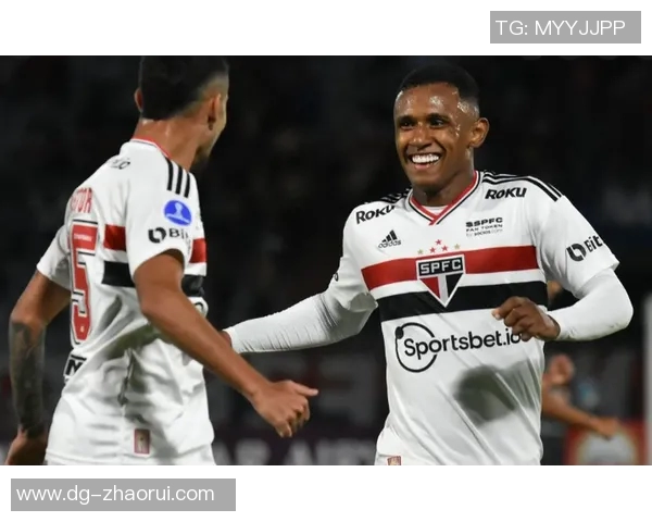 桑托斯与帕梅拉斯激战正酣谁能在这场对决中笑到最后 桑托斯与帕梅拉斯激战正酣谁能在这场对决中笑到最后