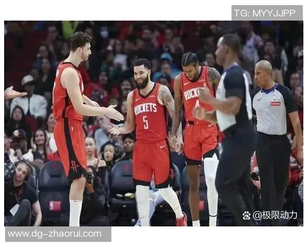 火箭队与灰熊队精彩对决央视直播全程回顾与赛后分析