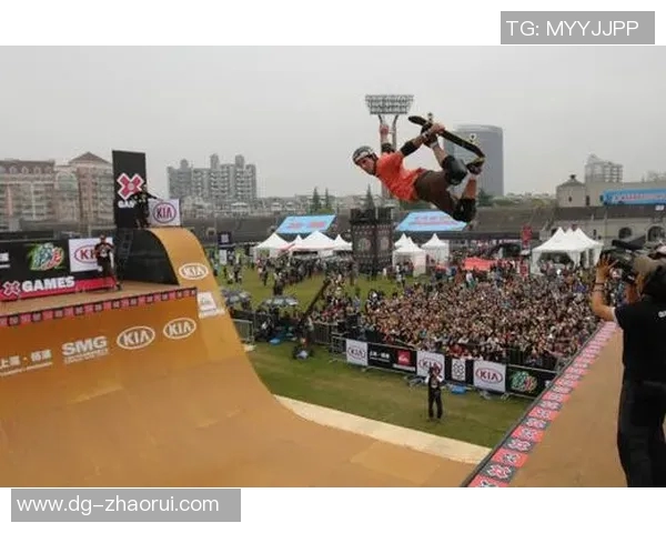 南京滑板队在极限运动世界杯中的默契配合与精彩表现分析